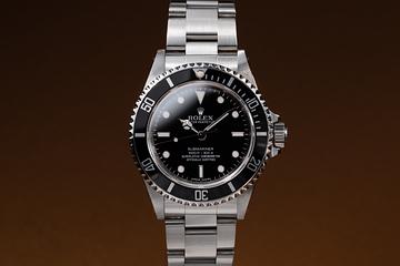 Rolex Submariner 14060M with Box