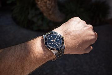 1971 Rolex Two-Tone GMT-Master 1675 with Service Papers 
