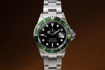 2007 Rolex Green Submariner 16610LV with Box & Papers