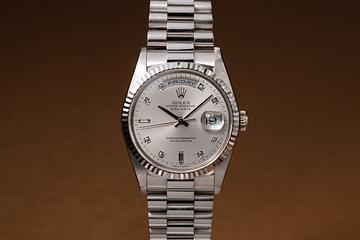 1995 Rolex 18K WG Day-Date 18239 Silver No-Lume Diamond Dial