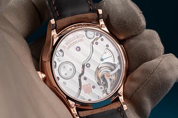 2021 H. Moser & Cie. Venturer 2327-0411 Arctic Blue Fumé Dial