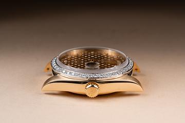 1984 Rolex 18K YG Day-Date 18048 Champagne Diamond Dial with