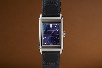 Jaeger LeCoultre Reverso Classic 214.8.62 Blue Dial with Box and Papers 