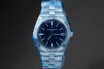 NOS 2022 Vacheron Constantin Overseas 4500V/110A-B128 Blue Dial with Box & Papers