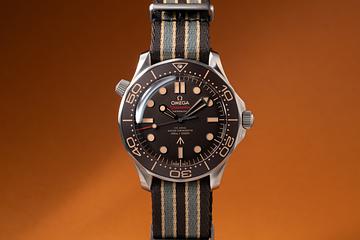 Omega Seamaster Professional "007" 300m with Box & Papers