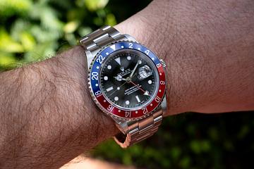 2000 Rolex GMT-Master II 16710 with Papers & Hang Tag 