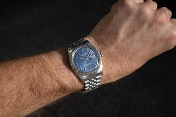 1975 Rolex DateJust 1601 Blue Sigma Tropical Dial with Papers