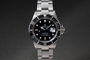 2005 Rolex Submariner 16610 with Papers