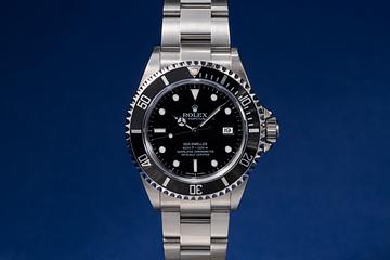2006 Rolex Sea-Dweller 16600 with Papers & Service Papers
