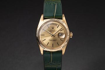 1974 Rolex 18K YG Day-Date 1811 Champagne Dial