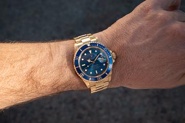 1991 Rolex 18K YG Submariner 16618 Blue Dial with Box and Pamphlets 