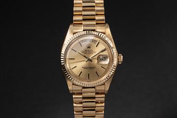 1974 Rolex 18K YG Day-Date 1811 Champagne Dial