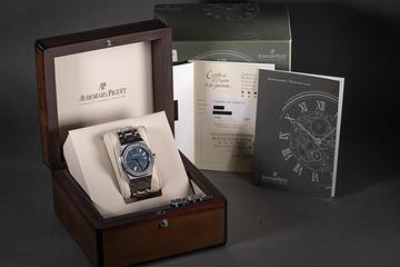 Audemars Piguet 純正 時計用ボックス 2005 Audemars Piguet Royal Oak 15300ST.001220ST.02 with Box and
