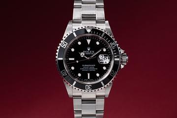 2005 Rolex Submariner 16610 with Papers