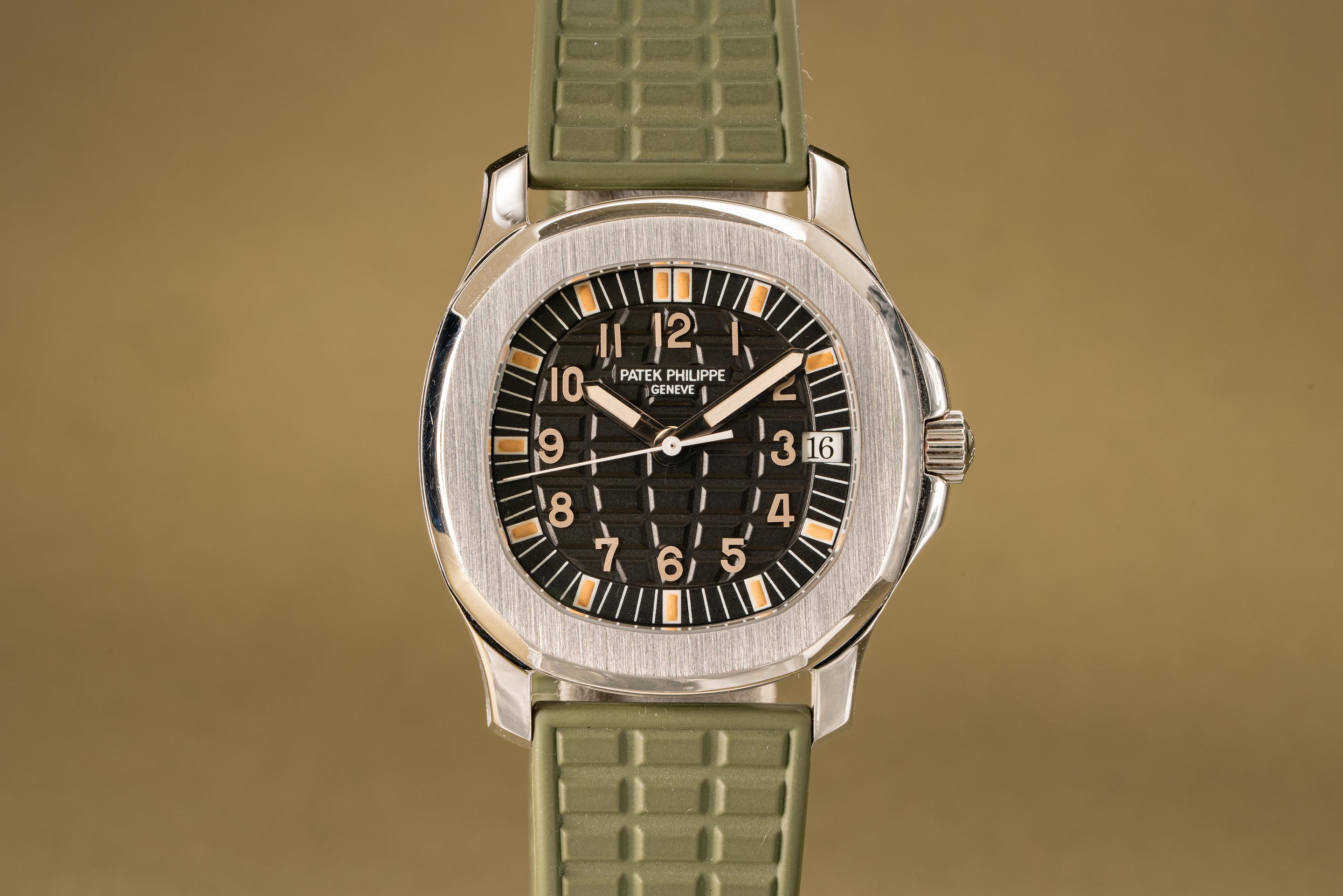 Tropical Watch 1997 Patek Philippe Mid Size Aquanaut 5060 with Extract From The Archives