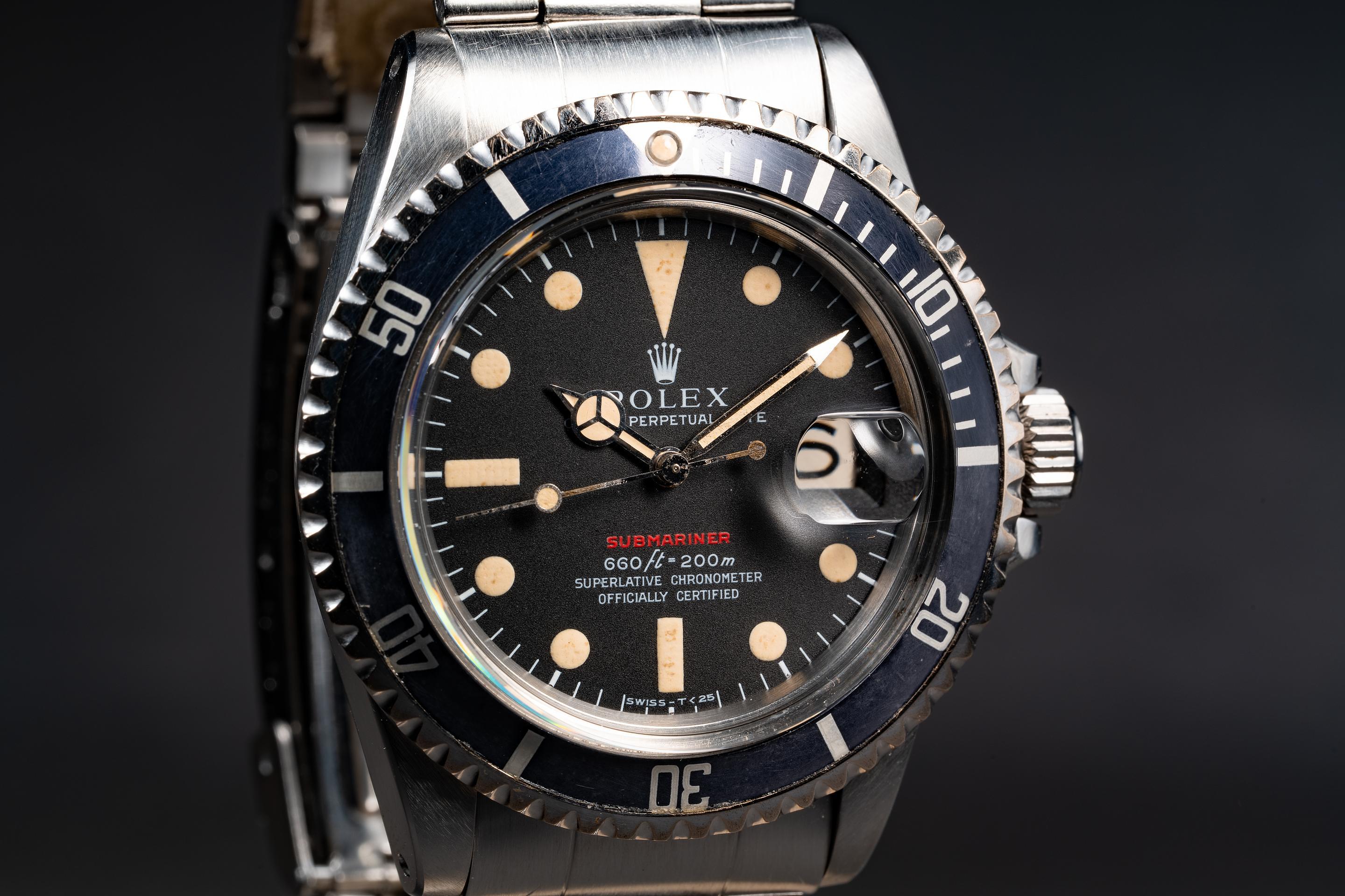 Rolex submariner single outlet red