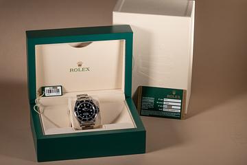 ROLEX Sea-Dweller (輸入品。針移動リューズなし。) Rolex Sea-Dweller 4000