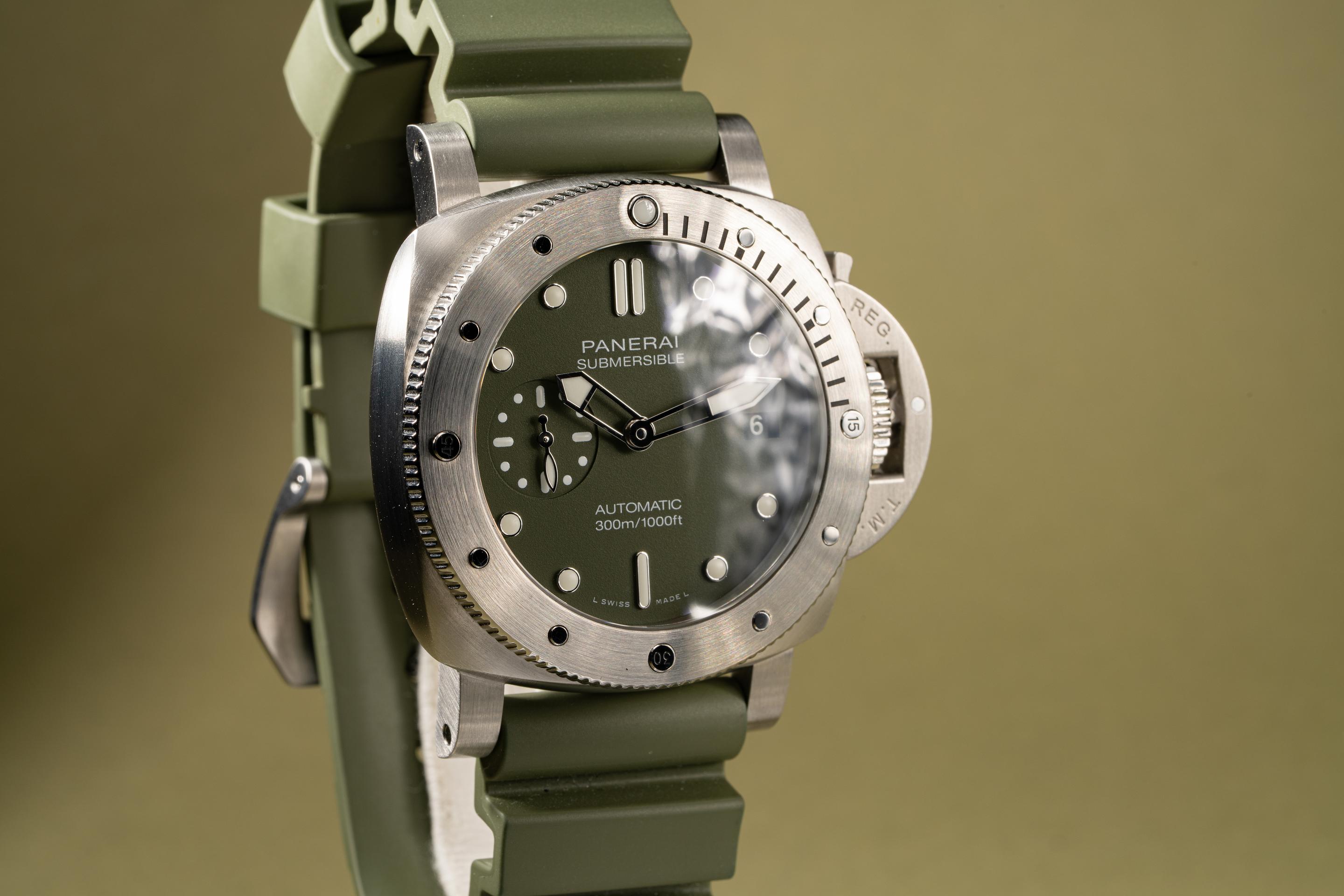 Tropical Watch 2019 Panerai Submersible Verde Militare Pam 1055