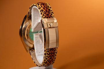 NOS 2005 Rolex 18k YG Daytona 116598SACO Leopard Dial with