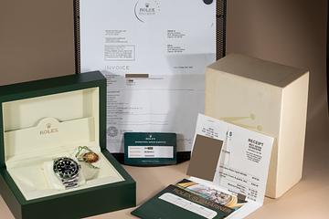 2007 Rolex Submariner 16610LV with Box and Service Papers
