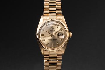 1973 Rolex 18K YG Day-Date 1803 Champagne Wide Boy Sigma Dial
