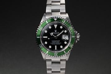 2005 Rolex Green Submariner 16610LV 