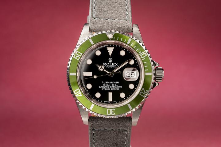 2006 Rolex Green Submariner 16610LV New Grey Leather Strap