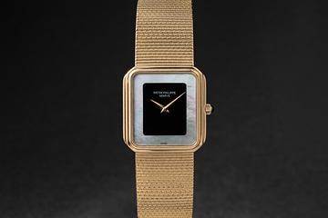 1970s Patek Philippe 18K YG Gondolo 3859/1J Onyx and MOP Dial