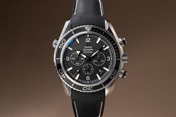 2011 Omega Seamaster Chronograph 2210.50.00 with Service Pouch and Papers